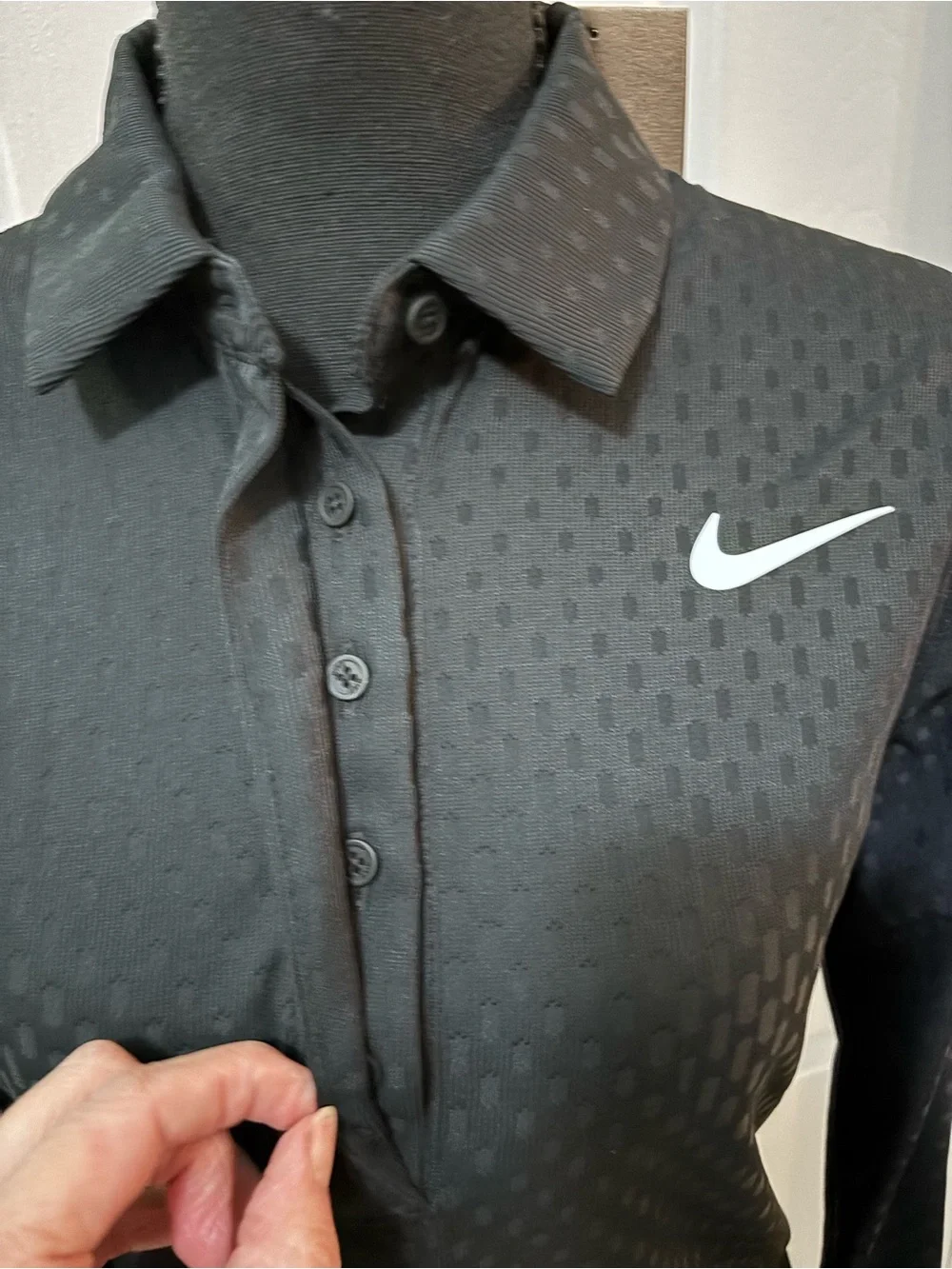 Nike Women’s Tall Long-Sleeve Golf Polo in Black
